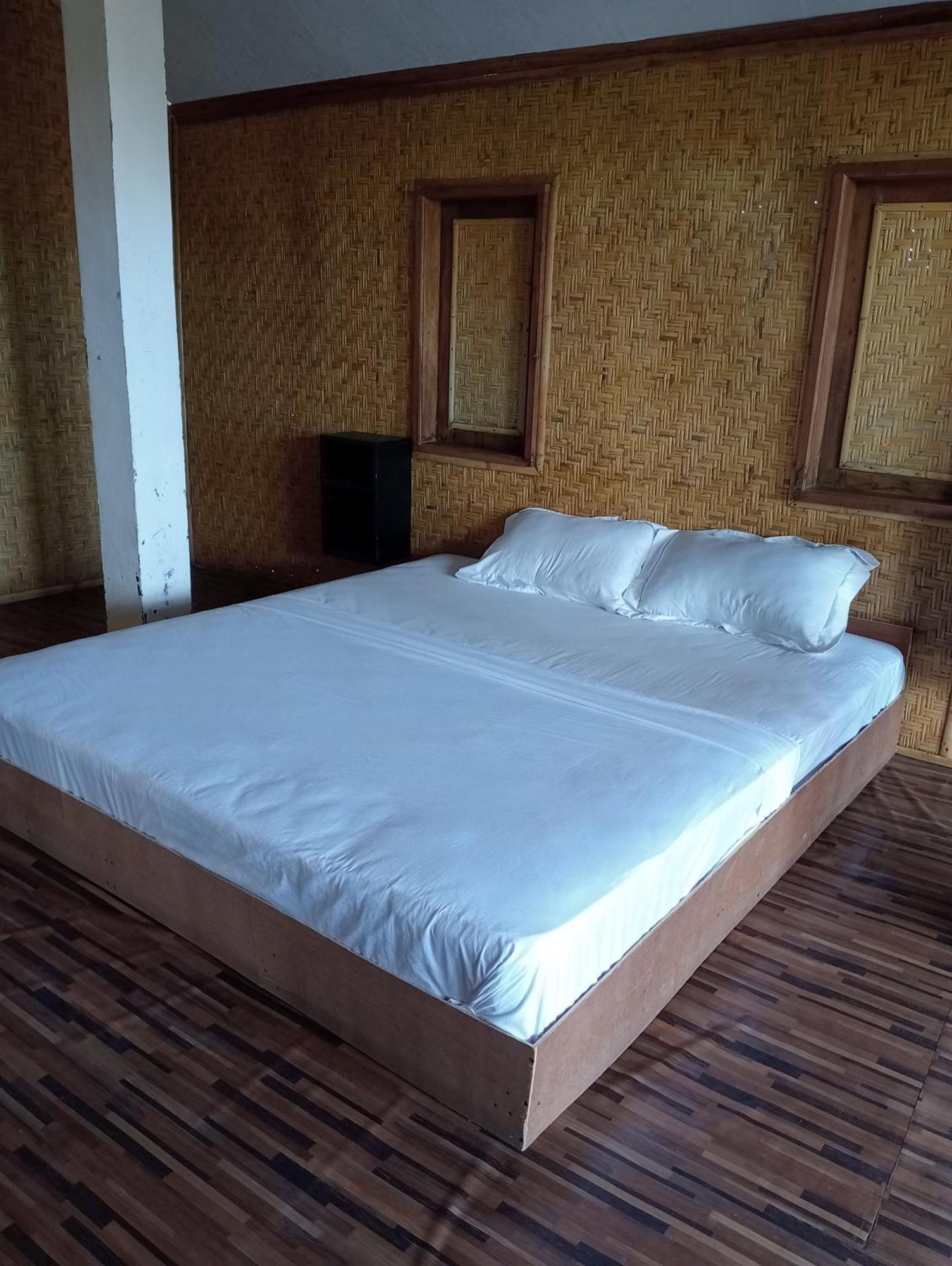 The Daun Puntik Homestay Pemenang المظهر الخارجي الصورة